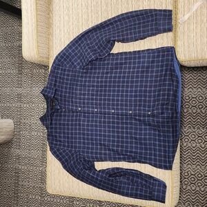 Banana Republic Untucked Plaid Shirt - Large